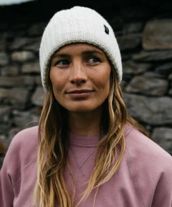 Online Finisterre Asowen Chunky Rib Beanie