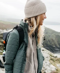 Hot Finisterre Carrack Beanie