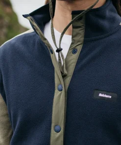 Hot Finisterre Men's Axiom 1/4 Snap Fleece WillowGreen/Navy/Olive