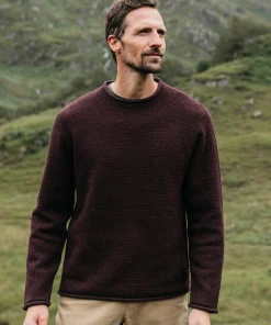 Store Finisterre Men's Barents Sweater BlackCherry