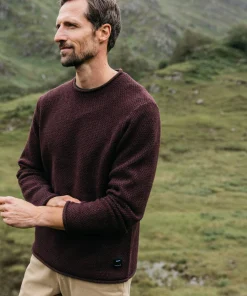 Store Finisterre Men's Barents Sweater BlackCherry