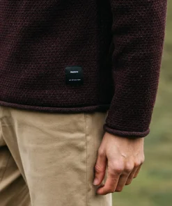 Store Finisterre Men's Barents Sweater BlackCherry