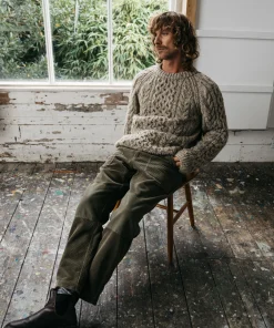 Fashion Finisterre Men's Basset Cord Trouser Olive
