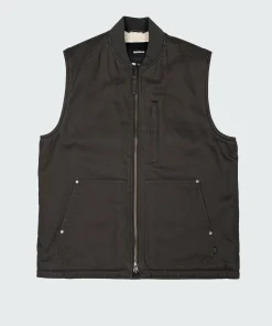 New Finisterre Men's Berings Vest Raven