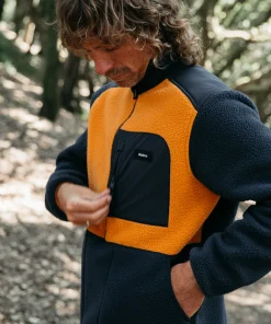 New Finisterre Men's Bolster 1/4 Zip Fleece Navy/HarvestGold