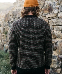 New Finisterre Men's Bowers Sweater Black/Rosewood/WillowGreen