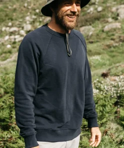 Hot Finisterre Men's Coho Sweatshirt Navy