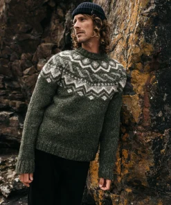 Best Sale Finisterre Men's Cormoran Fair Isle Sweater Olive