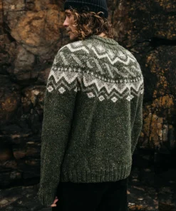 Best Sale Finisterre Men's Cormoran Fair Isle Sweater Olive