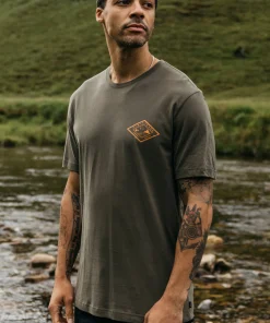 Clearance Finisterre Men's Diamond Logo T-Shirt Olive