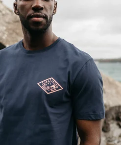 Best Finisterre Men's Diamond Logo T-Shirt Navy