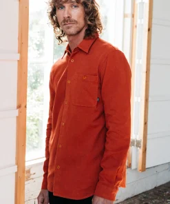Hot Finisterre Men's Gylly Shirt DarkRosewood