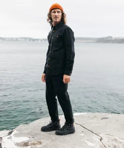 New Finisterre Men's Gylly Shirt Black
