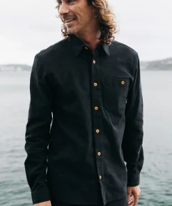 New Finisterre Men's Gylly Shirt Black