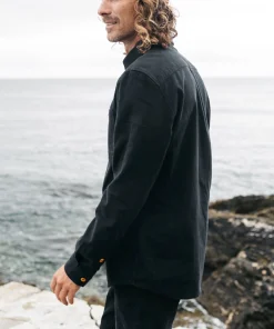 New Finisterre Men's Gylly Shirt Black