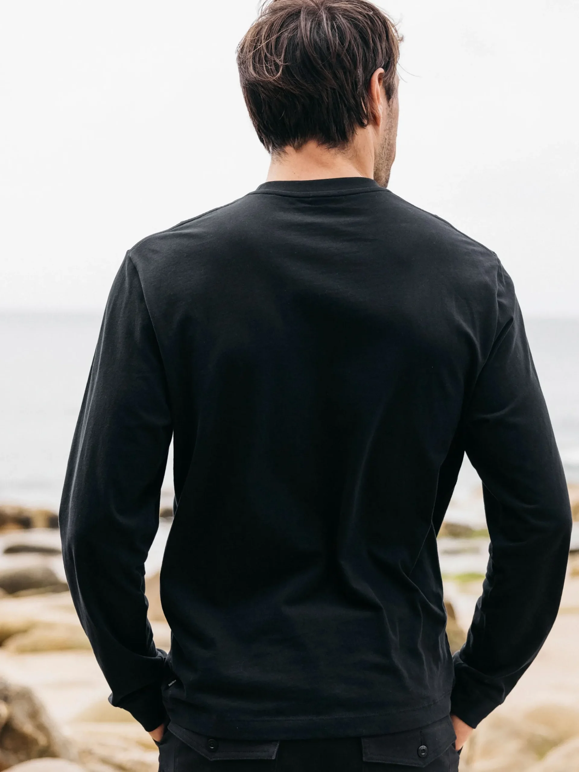 Hot Finisterre Men's Harlyn Logo Long Sleeve T-Shirt Black