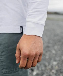 Discount Finisterre Men's Harlyn Long Sleeve T-Shirt White