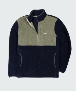 Shop Finisterre Men's Hegen 1/4 Zip Wool Fleece WillowGreen/Navy