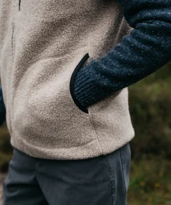 Clearance Finisterre Men's Hegen Wool Fleece Vest Oatmeal