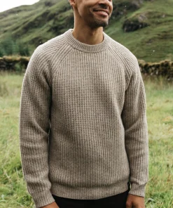 Hot Finisterre Men's Mora Knit Sweater Oatmeal