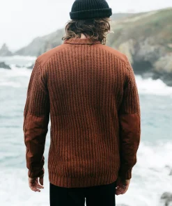Fashion Finisterre Men's Needus Patched Crew Knit Sweater DarkRosewood