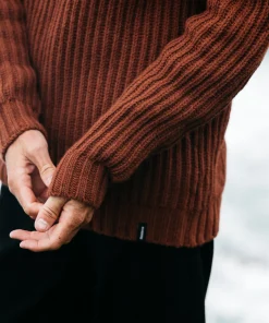 Fashion Finisterre Men's Needus Patched Crew Knit Sweater DarkRosewood