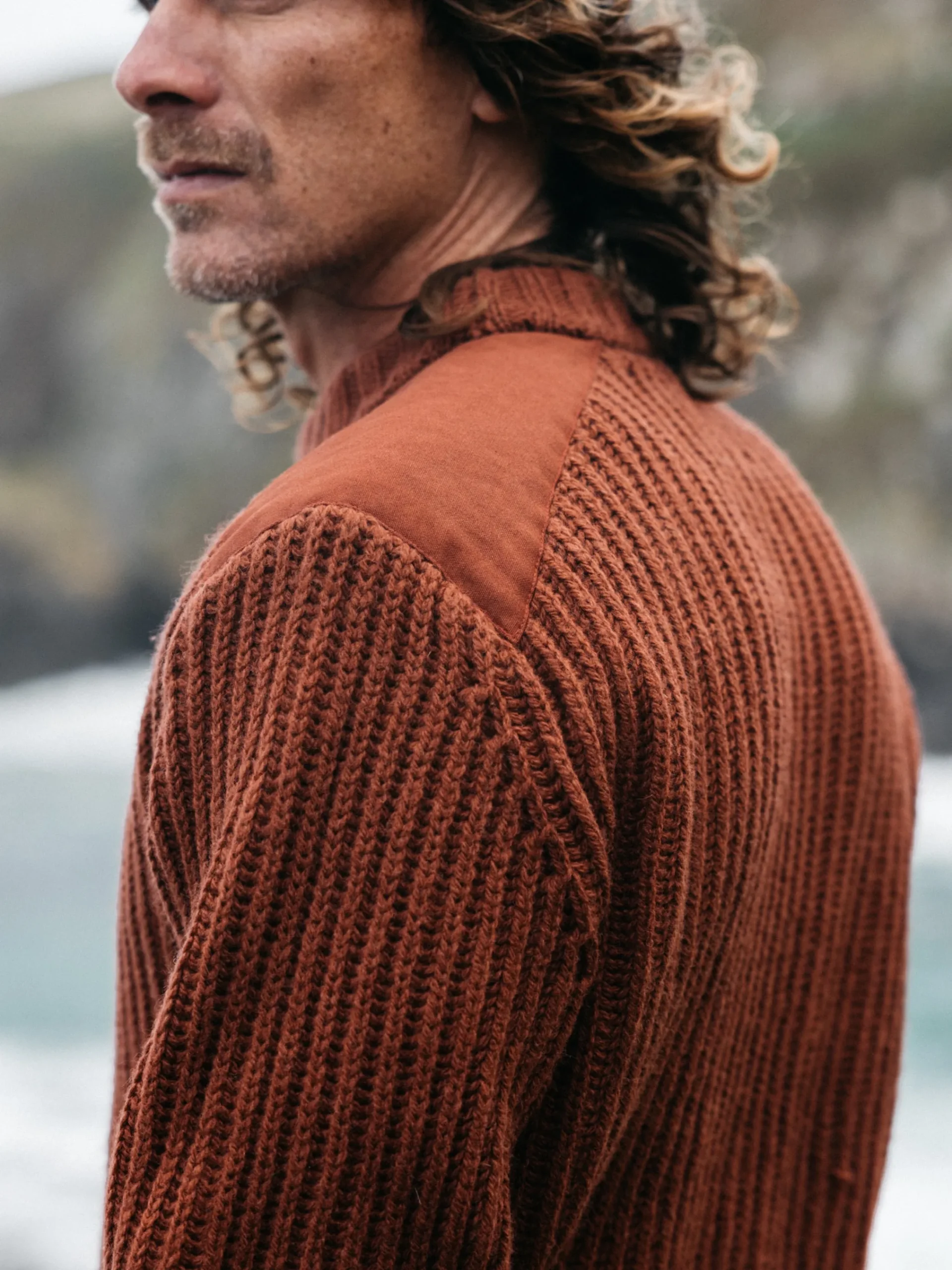 Fashion Finisterre Men's Needus Patched Crew Knit Sweater DarkRosewood