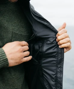 Online Finisterre Men's Nimbus Insulated Vest Black