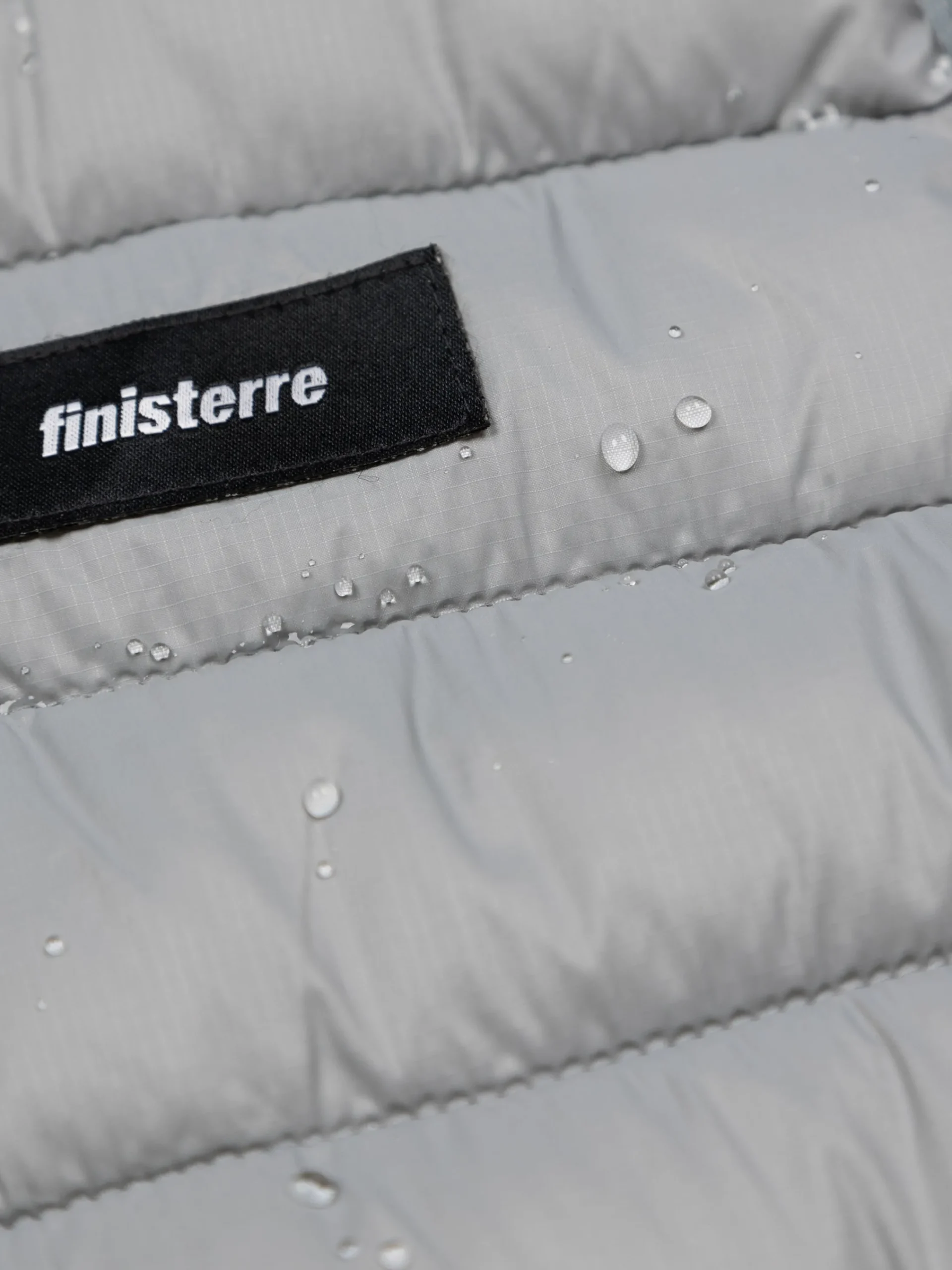 Hot Finisterre Men's Nimbus Insulated Vest Whale