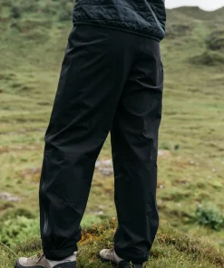 Store Finisterre Men's Rainbird Waterproof Pants Black