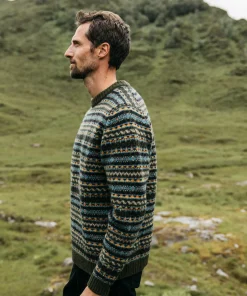 New Finisterre Men's Shetland Fair Isle Sweater Multi