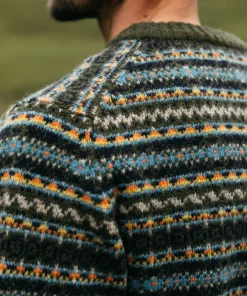 New Finisterre Men's Shetland Fair Isle Sweater Multi