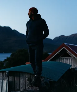 New Finisterre Men's Zawn Hoodie Navy