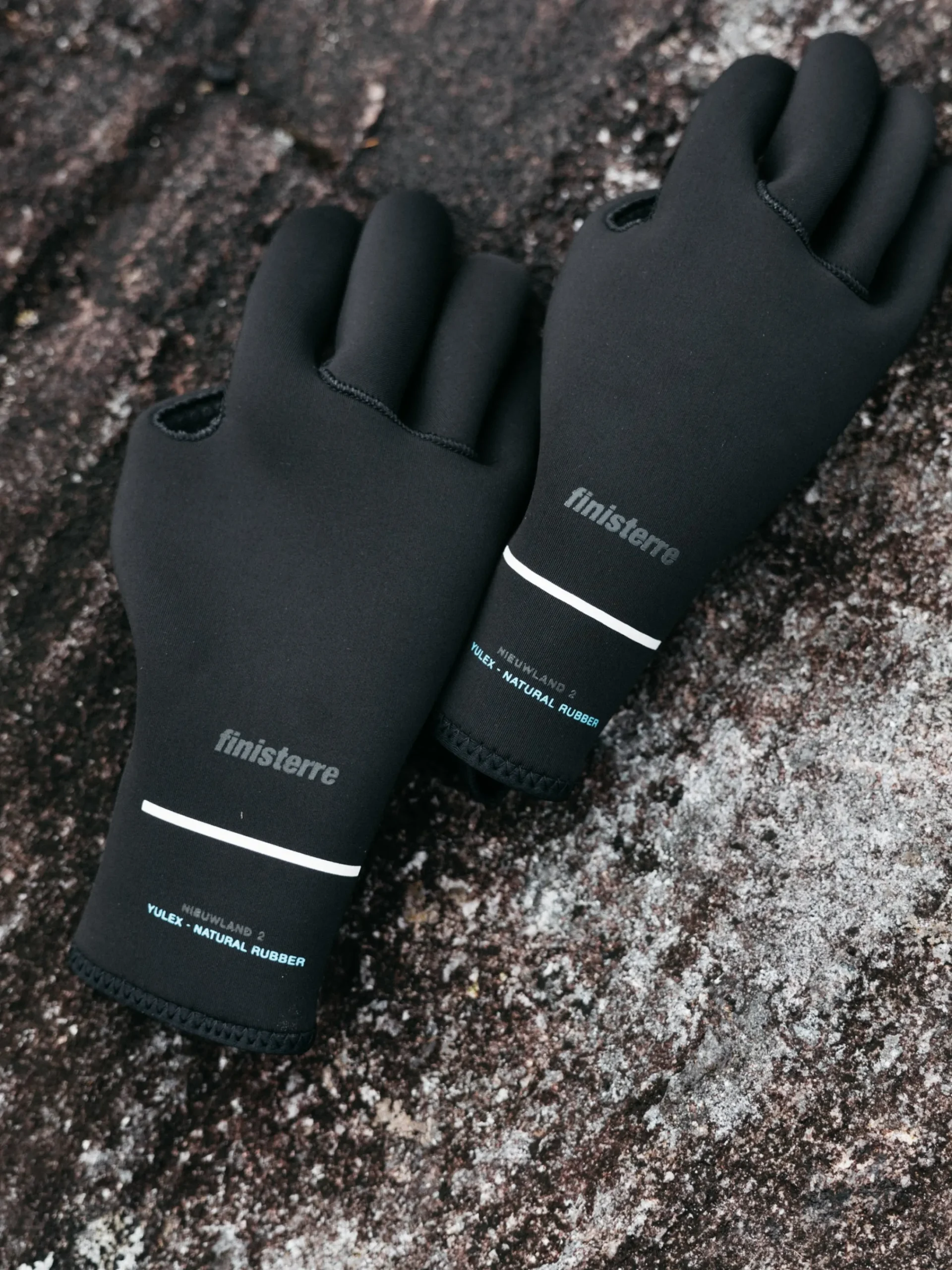 Best Finisterre Nieuwland 2mm Yulex® Gloves Black