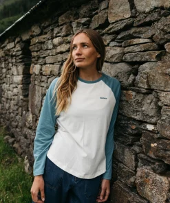 Clearance Finisterre Women's Bailey Long Sleeve T-Shirt Ecru/OceanStorm