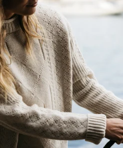 Discount Finisterre Women's Berneray Cable Crew Sweater PebbleGrey