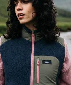 Sale Finisterre Women's Bolster Fleece Vest Navy/Olive