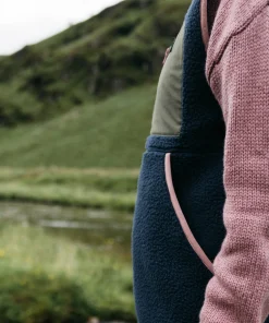 Sale Finisterre Women's Bolster Fleece Vest Navy/Olive