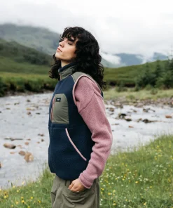 Sale Finisterre Women's Bolster Fleece Vest Navy/Olive