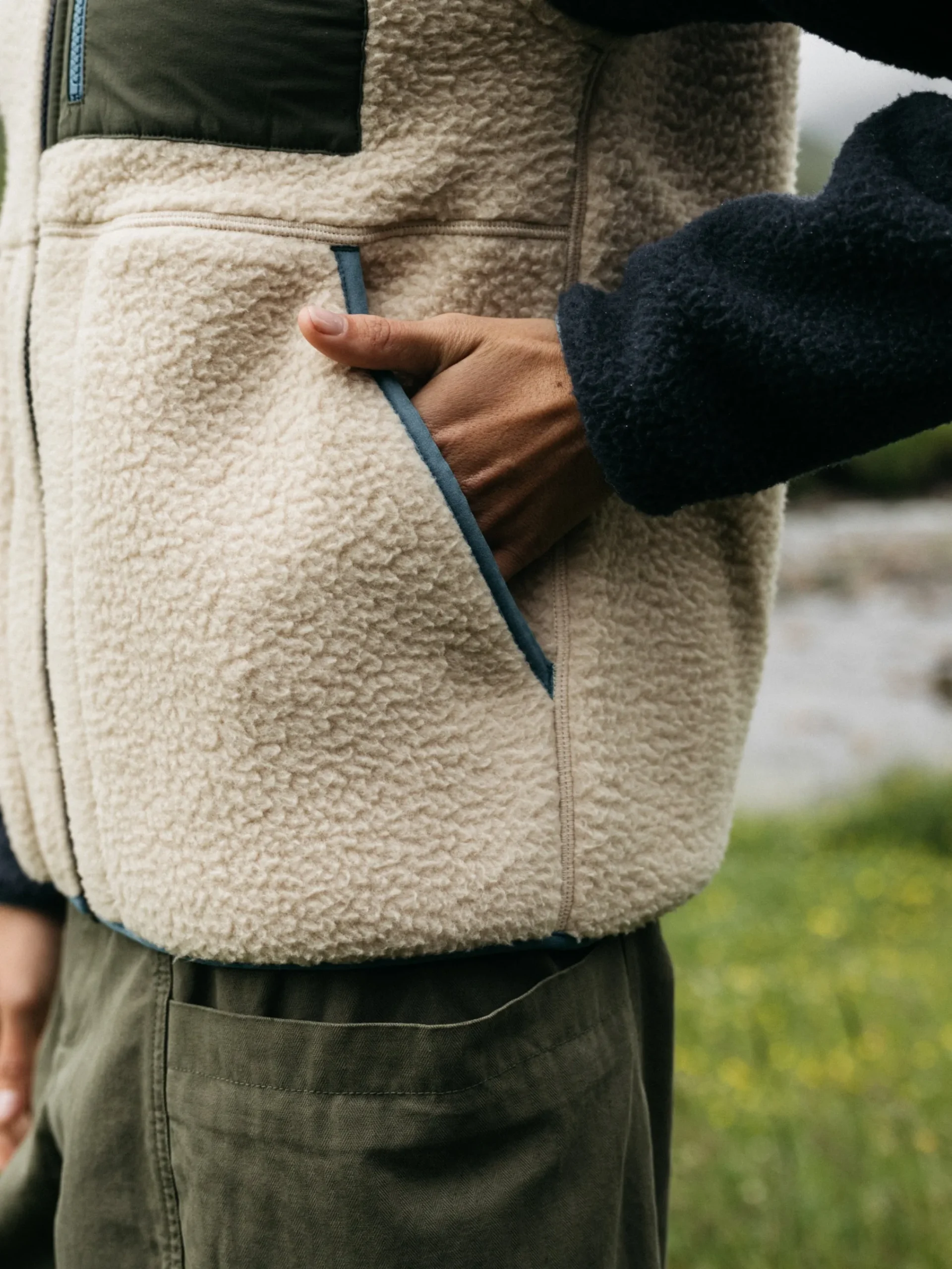Outlet Finisterre Women's Bolster Full Zip Fleece Navy/Oatmeal/Olive