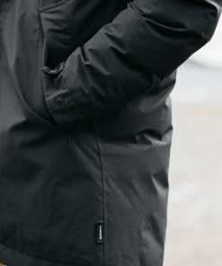 Fashion Finisterre Women's Caelus Waterproof Parka Black