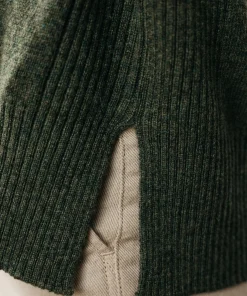 Store Finisterre Women's Cavan Ribbed Knit Sweater Olive