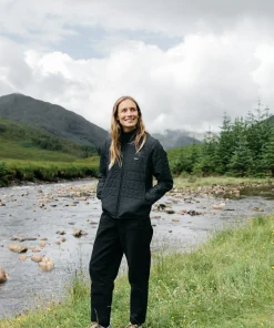 Store Finisterre Women's Firecrest Jacket Black