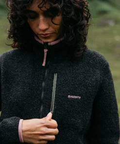 Cheap Finisterre Women's Hegen 1/4 Zip Wool Fleece RavenBlack