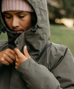 Best Finisterre Women's Ignis Jacket Olive