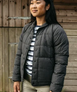 Shop Finisterre Women's Lapwing Insulated Jacket Raven