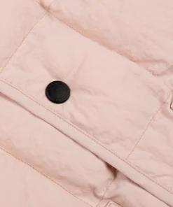 Store Finisterre Women's Lapwing Insulated Vest PinkSmoke