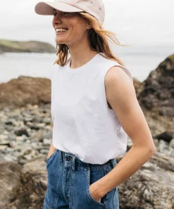 Cheap Finisterre Women's Meskel Vest White