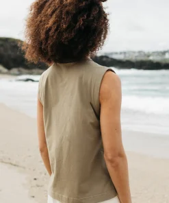 Best Sale Finisterre Women's Meskel Vest WillowGreen