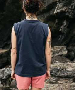 Best Sale Finisterre Women's Meskel Vest Navy